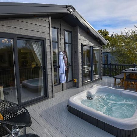 Lakewood Retreat Woodhall Spa Exterior photo