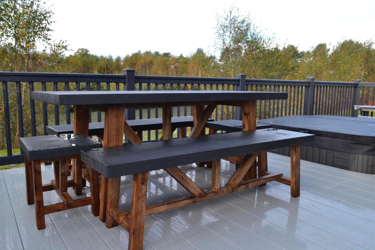 Lakewood Retreat Woodhall Spa Exterior photo